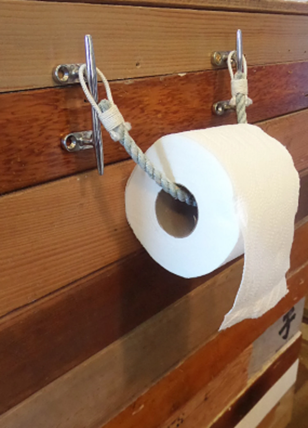 Custom Toilet Paper Holder with Cleats | Nautical Bathroom Decor