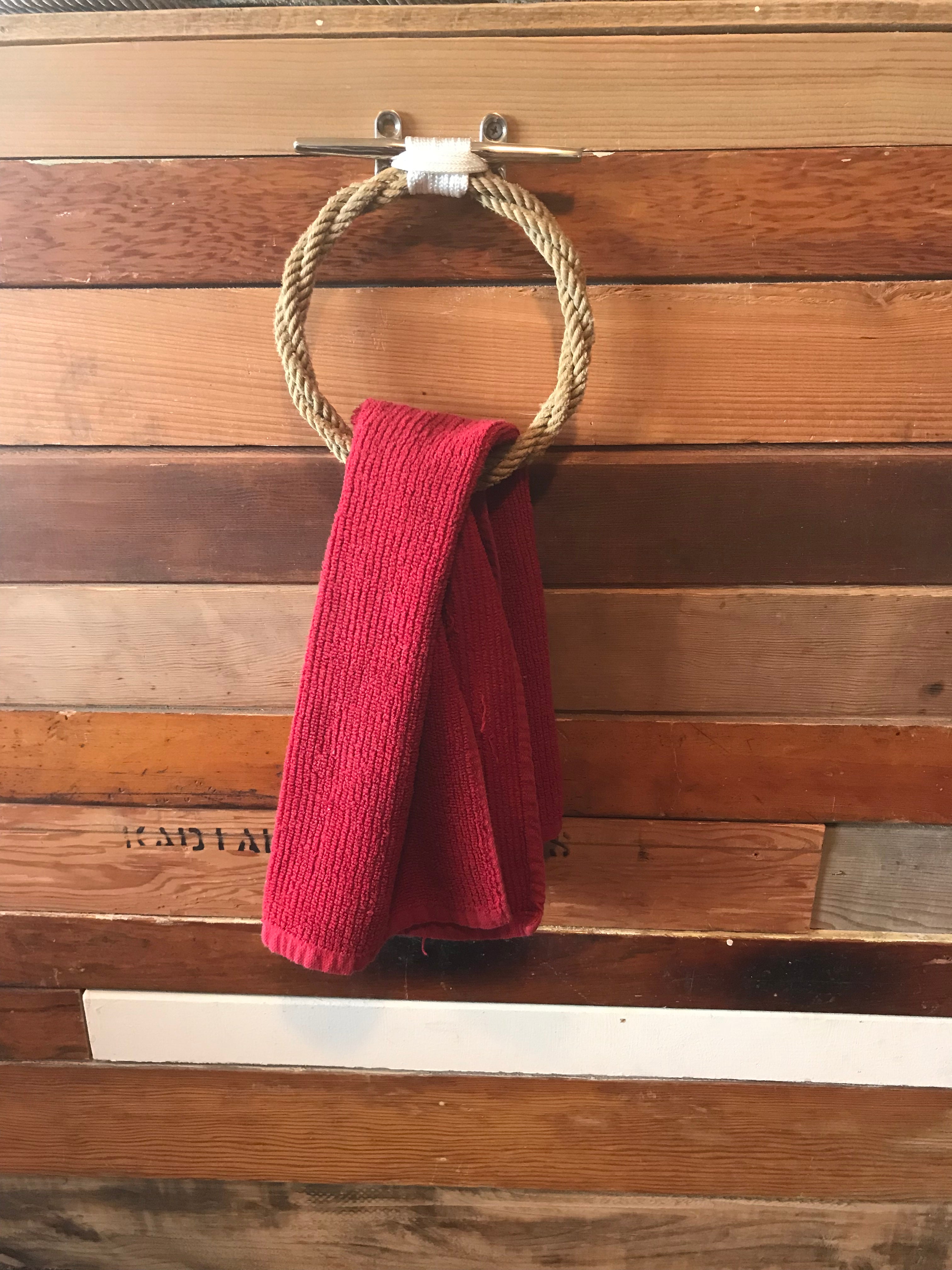 Tan Rope Towel Ring Rack - Alaska Rug Company