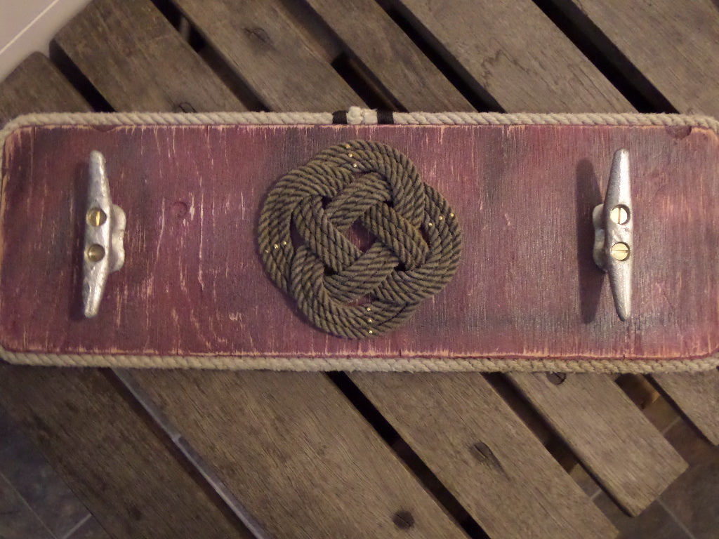 2 Cleat Rack with Rope Center - Alaska Rug Company